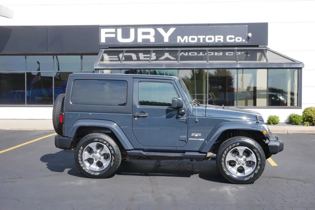 2018 Jeep Wrangler Sahara photo 1