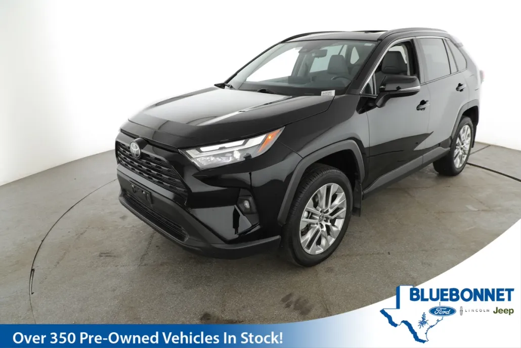 2024 Toyota RAV4 XLE Premium photo 1
