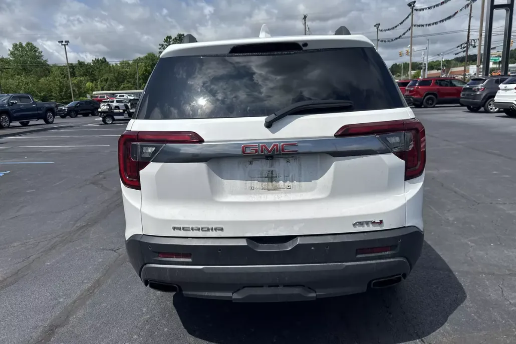 2023 Gmc Acadia AT4 photo 1