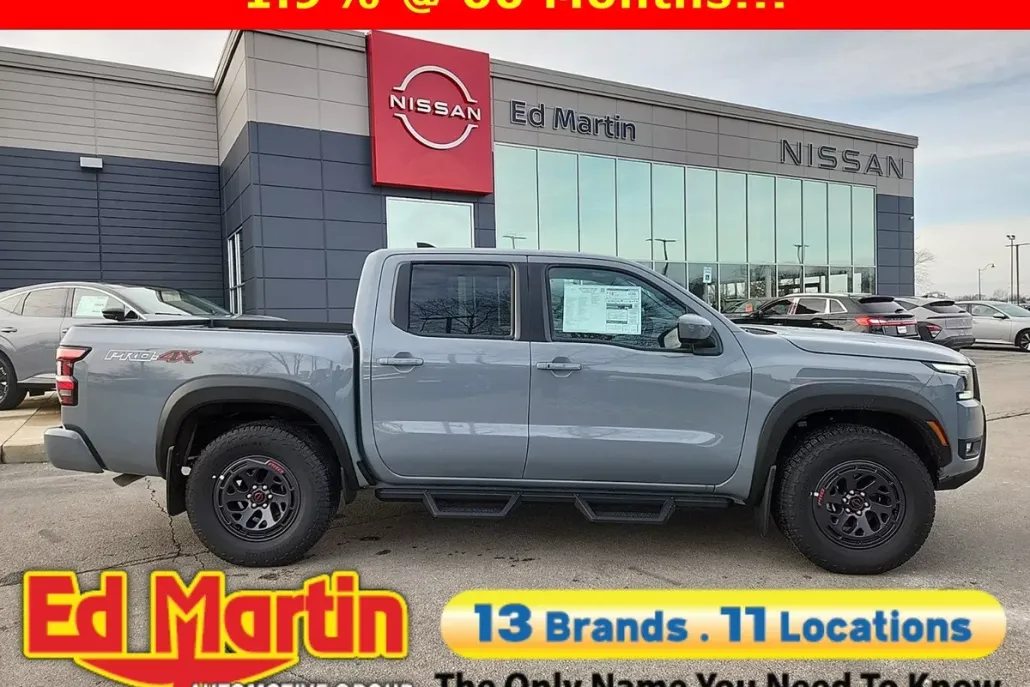 2025 Nissan Frontier PRO-4X photo 1