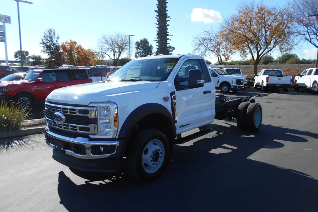 2024 Ford F-550 XL photo 1
