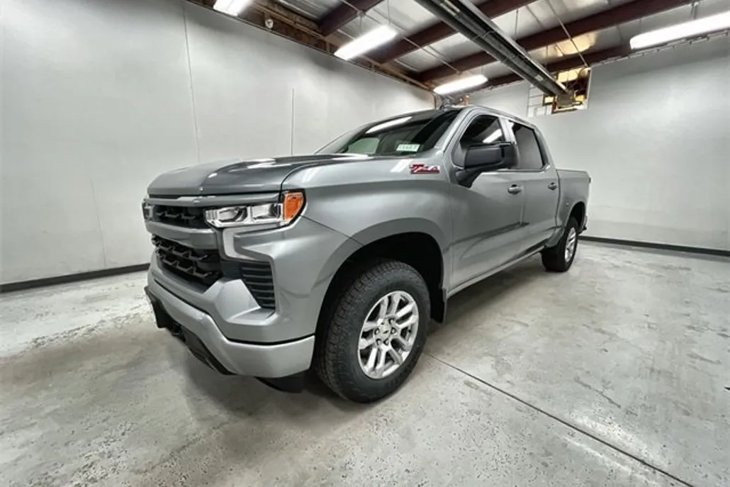 2025 Chevrolet Silverado 1500 RST photo 1