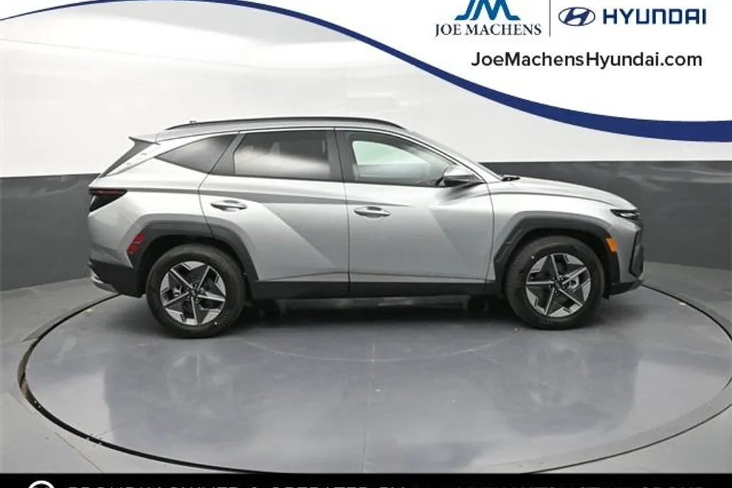 2025 Hyundai Tucson SEL Convenience photo 1