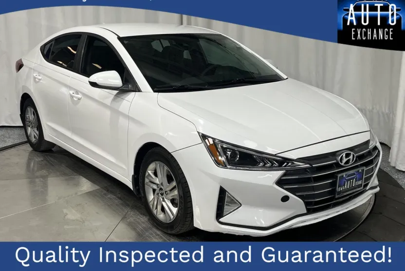 2020 Hyundai Elantra SEL photo 1