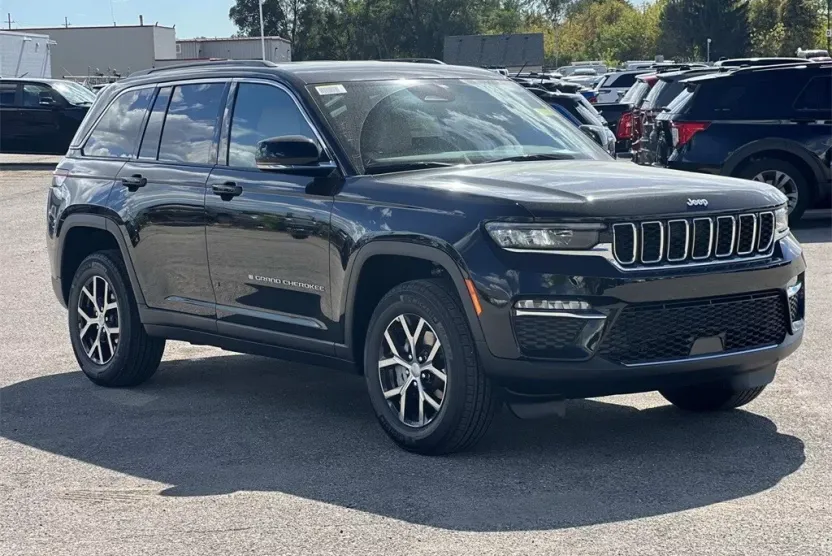 2025 Jeep Grand Cherokee Limited photo 1