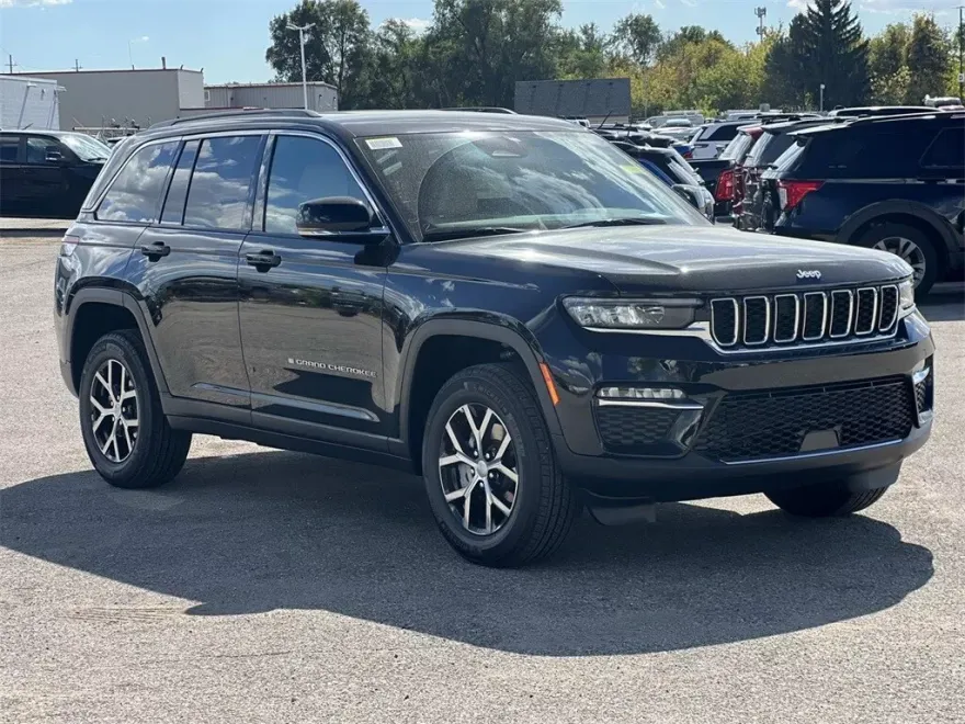 2025 Jeep Grand Cherokee Limited photo 1