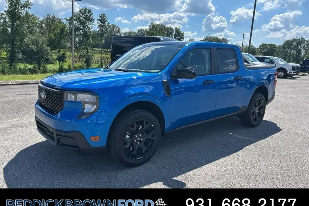 2025 Ford Maverick XLT photo 1