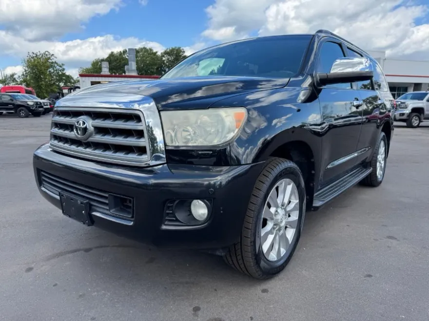 2011 Toyota Sequoia Platinum photo 1