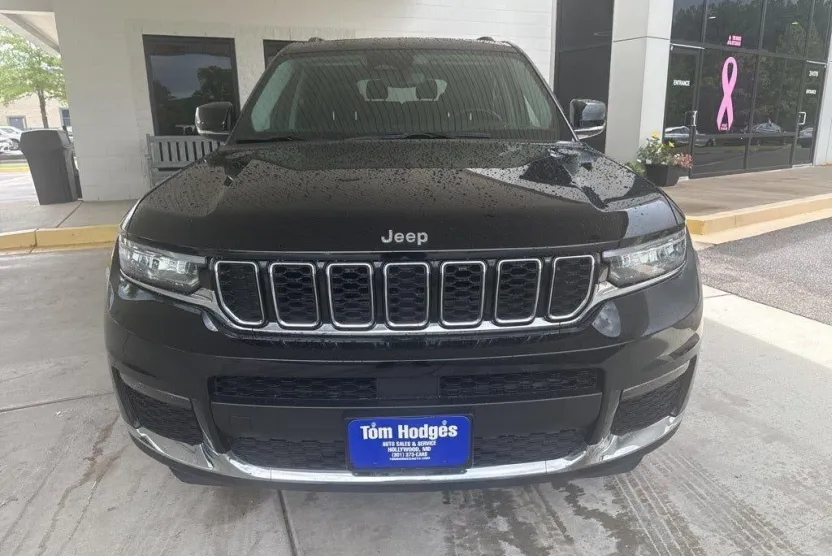 2022 Jeep Grand Cherokee Limited photo 1