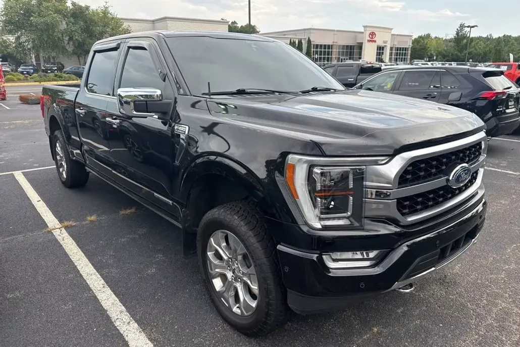 2022 Ford F-150 Platinum photo 1