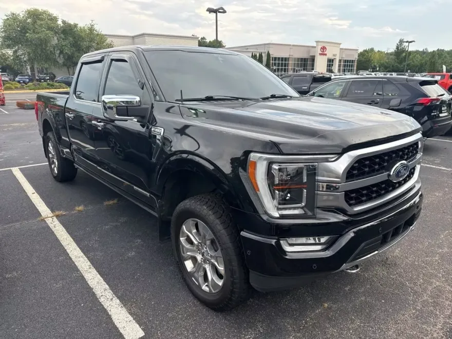 2022 Ford F-150 Platinum photo 1