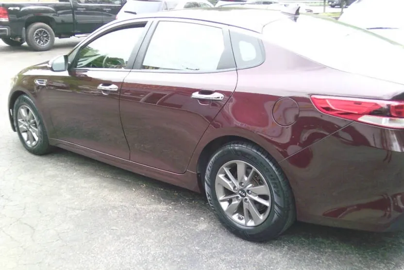 2016 Kia Optima LX Turbo photo 1
