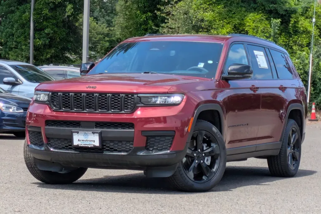 2015 Jeep Grand Cherokee Unlimited Rubicon photo 1