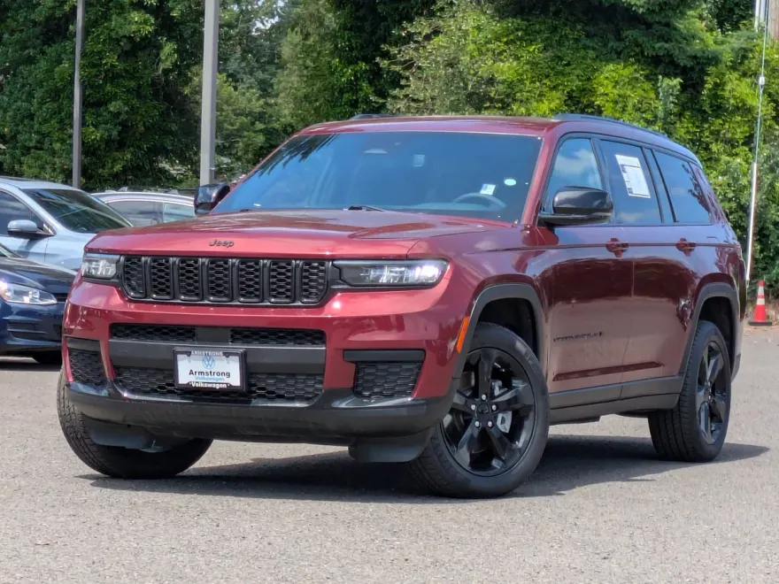 2015 Jeep Grand Cherokee Unlimited Rubicon photo 1