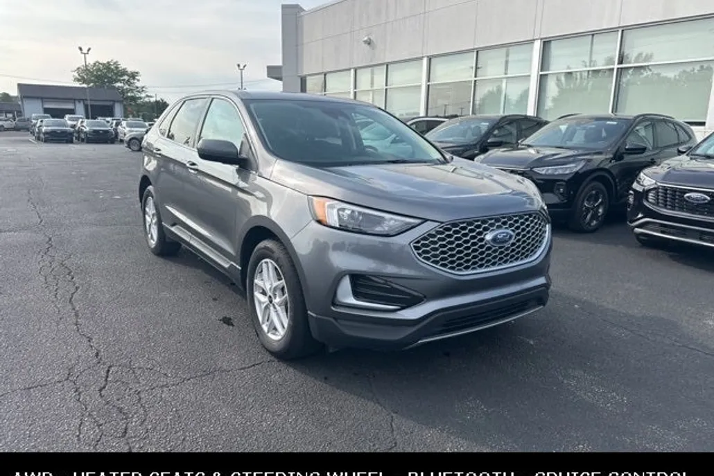 2023 Ford Edge SEL photo 1