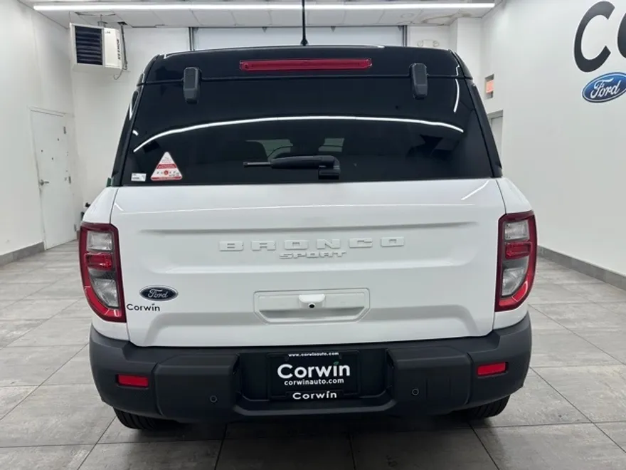 2025 Ford Bronco Sport Outer Banks photo 1