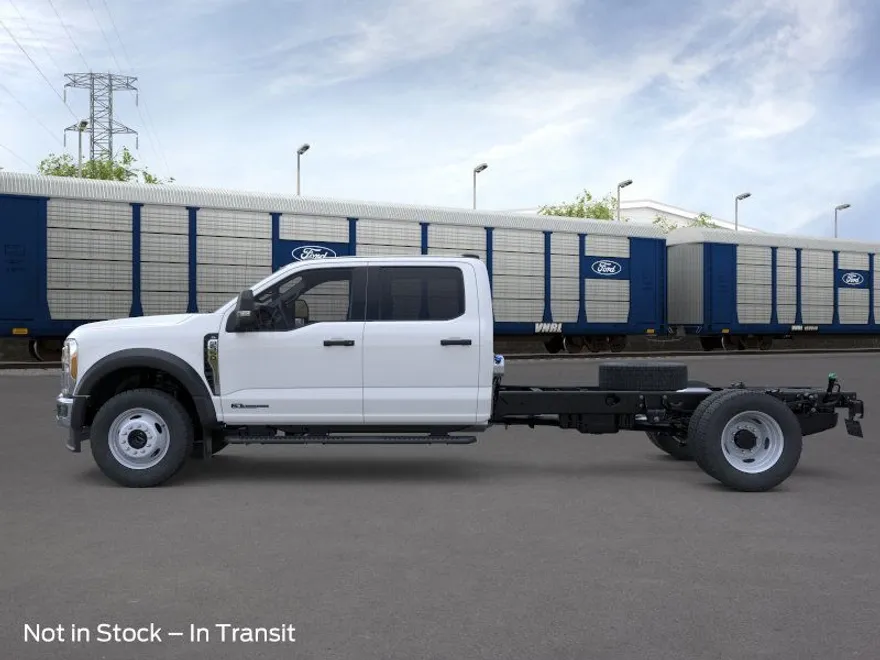 2026 Ford F-550 photo 1