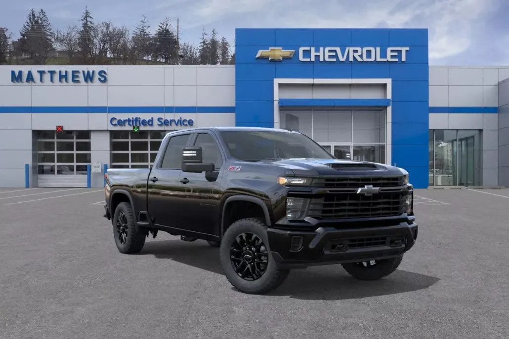2026 Chevrolet Silverado 2500HD Custom photo 1