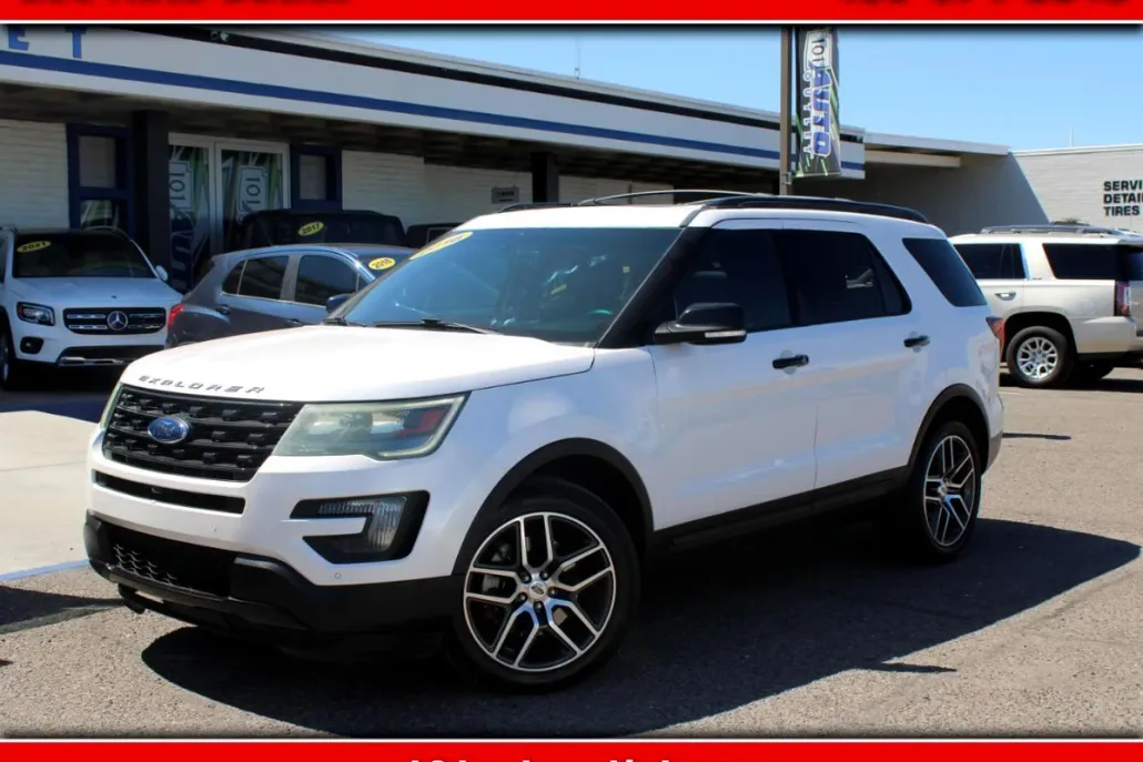 2016 Ford Explorer Sport photo 1