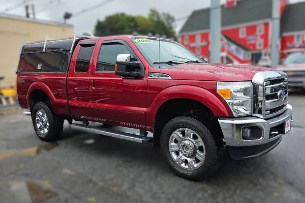 2016 Ford F-350 Lariat photo 1