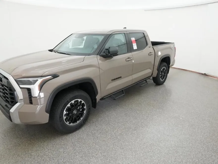 2026 Toyota Tundra SR5 CrewMax photo 1
