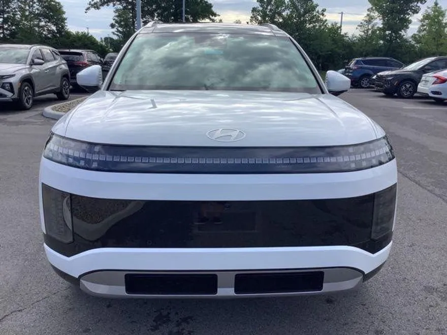 2026 Hyundai Ioniq Limited photo 1