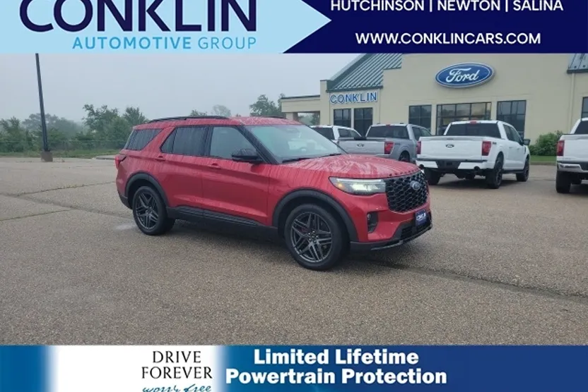 2025 Ford Explorer ST photo 1