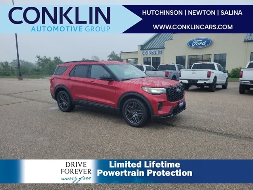 2025 Ford Explorer ST photo 1