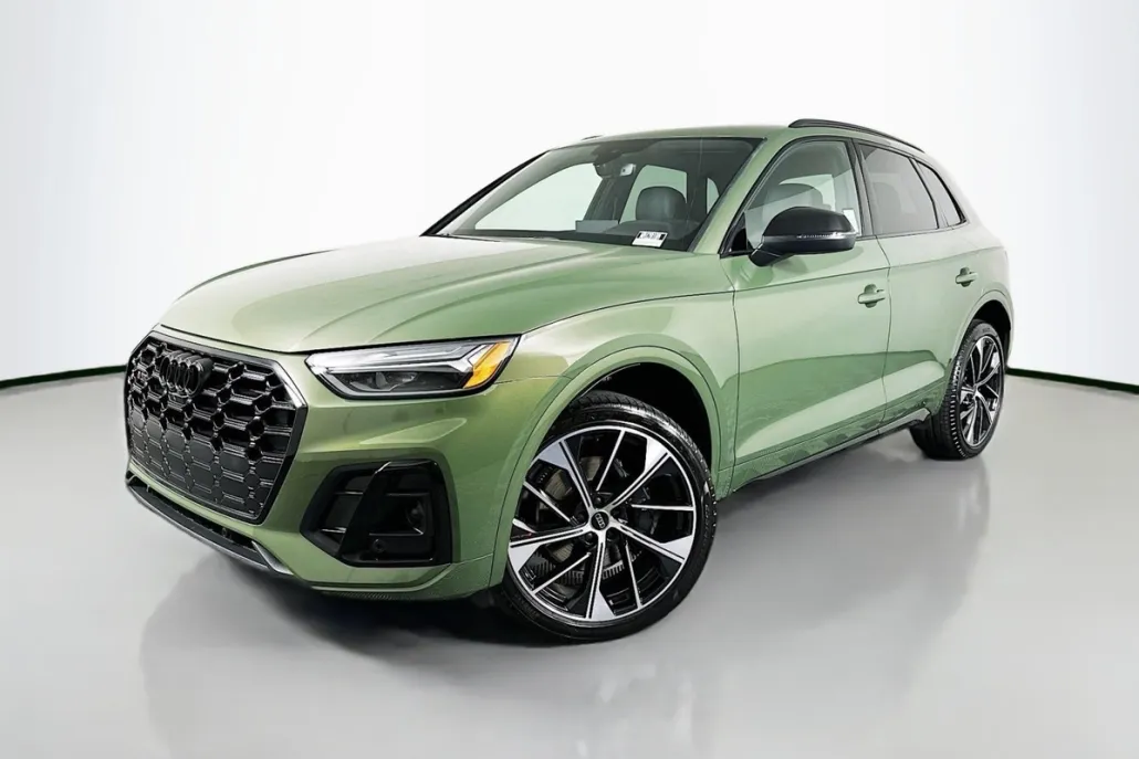 2024 Audi SQ5 Premium Plus photo 1