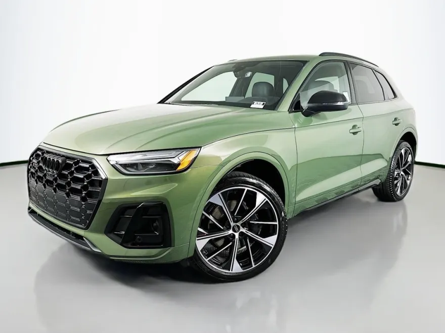 2024 Audi SQ5 Premium Plus photo 1