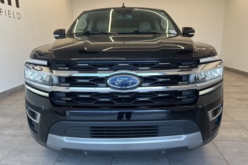 2024 Ford Expedition Limited photo 1