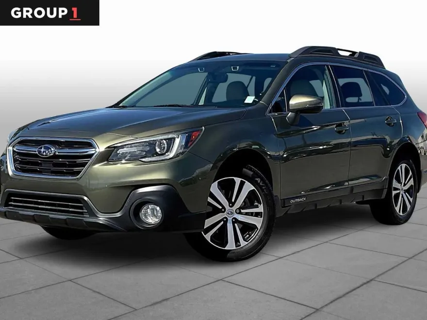 2018 Subaru Outback Limited photo 1
