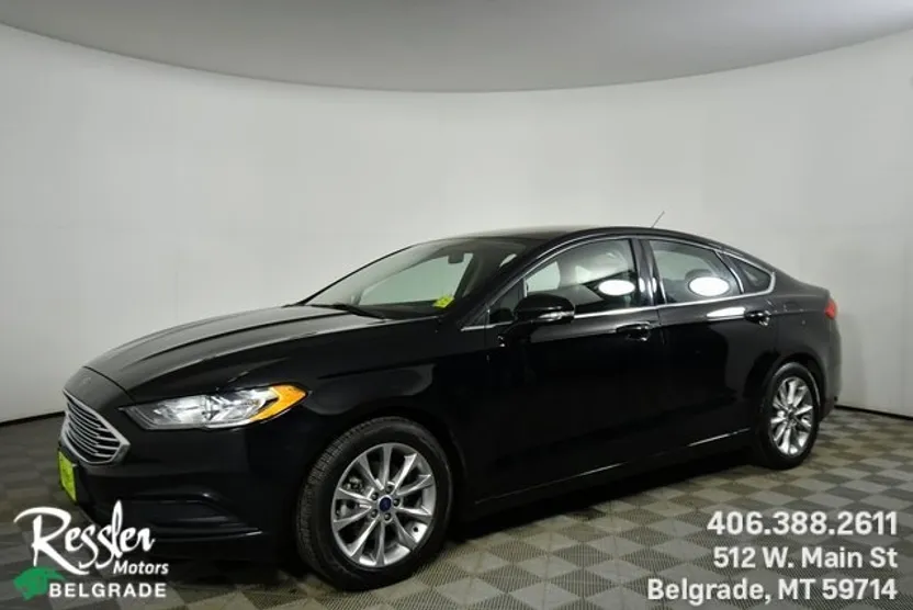 2017 Ford Fusion SE photo 1