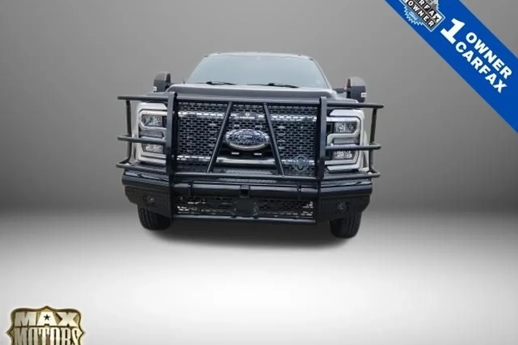 2023 Ford F-450 Lariat photo 1