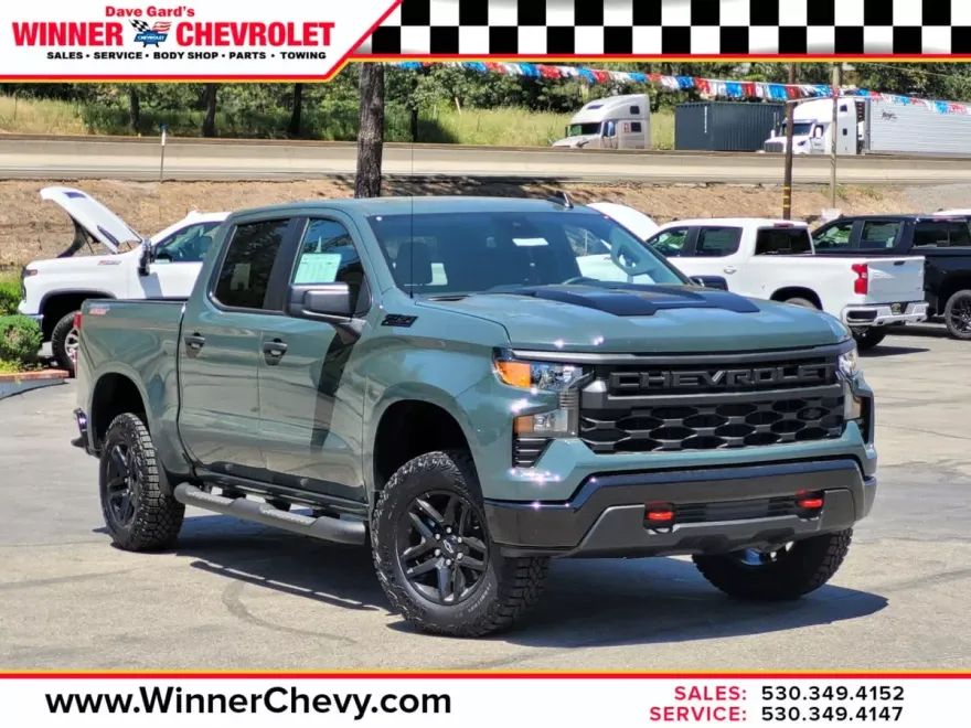 2025 Chevrolet Silverado 1500 Custom Trail Boss photo 1