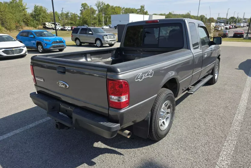 2011 Ford Ranger XLT photo 1
