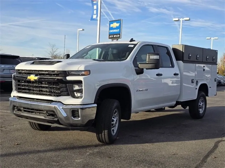 2025 Chevrolet Silverado 2500HD photo 1