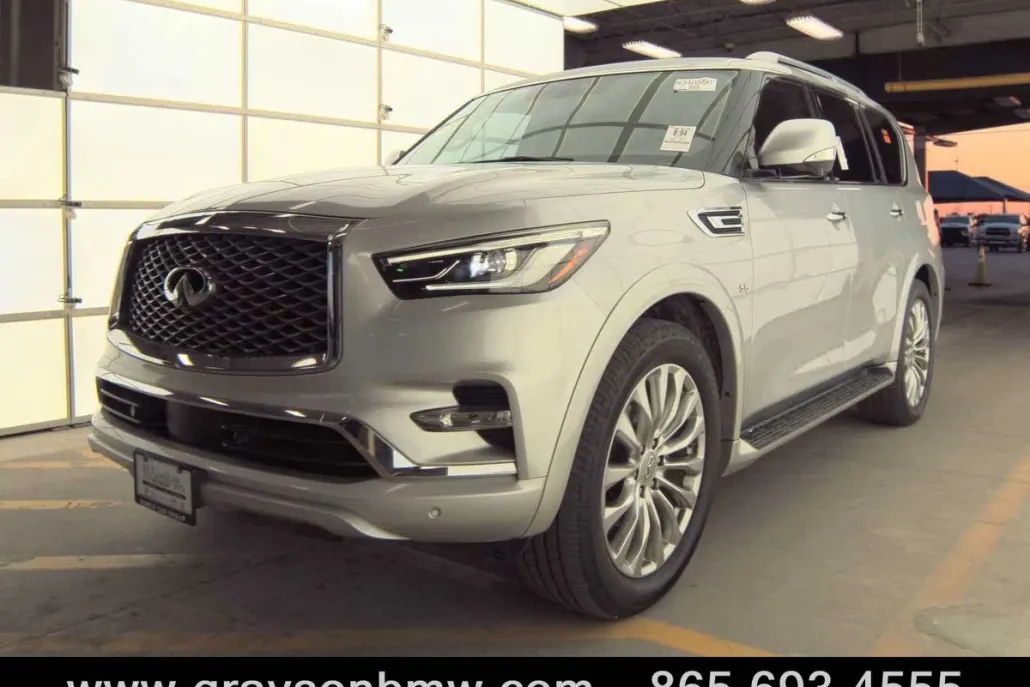 2020 Infiniti QX80 Luxe photo 1
