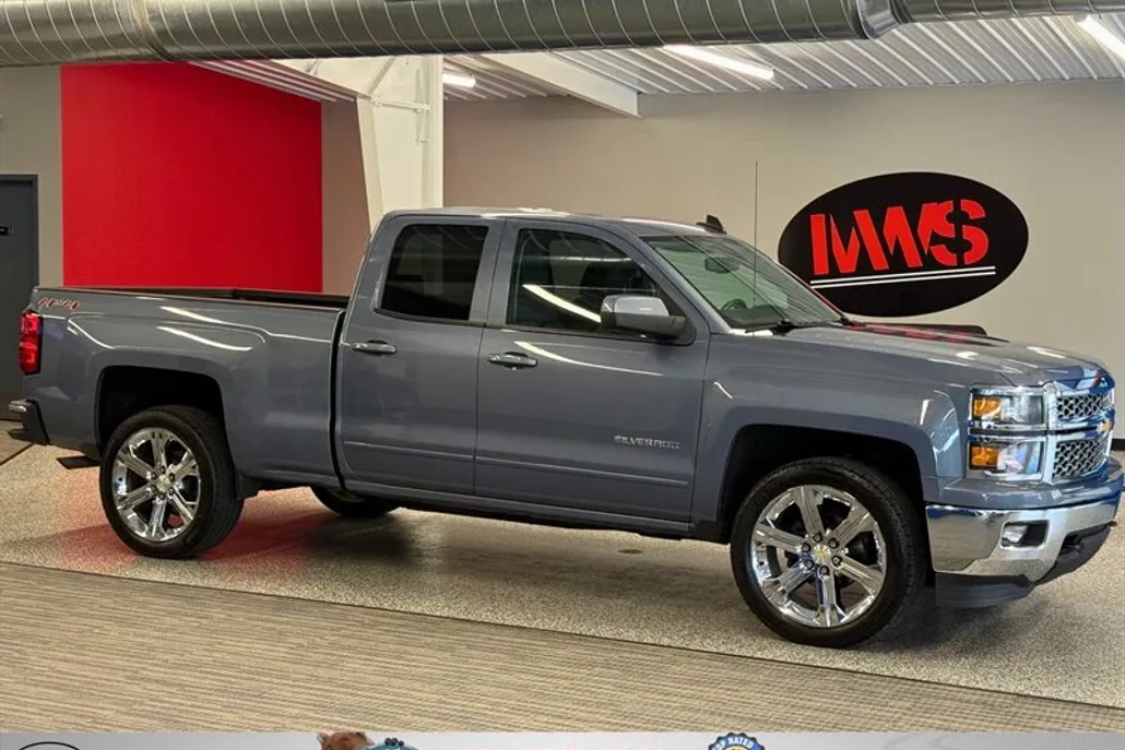 2015 Chevrolet Silverado 1500 LT photo 1
