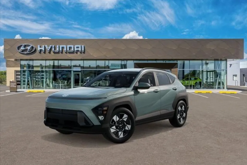 2025 Hyundai Kona SEL photo 1