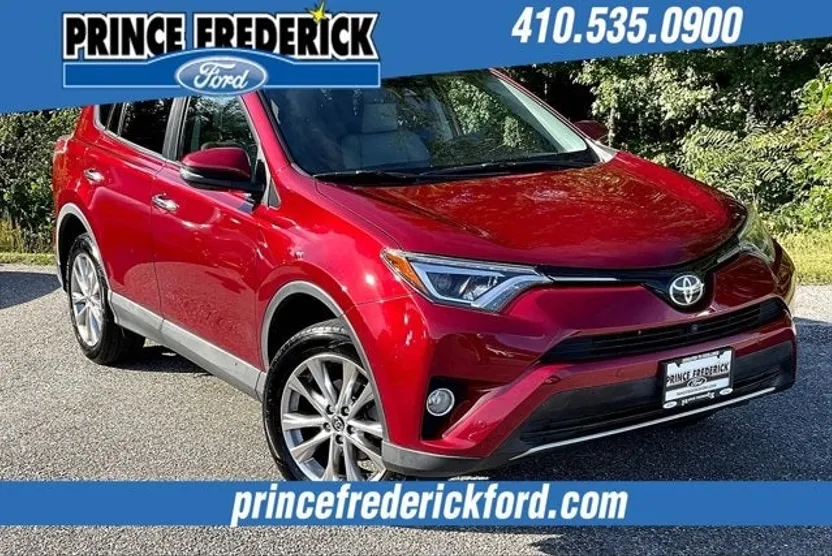 2018 Toyota RAV4 Limited photo 1