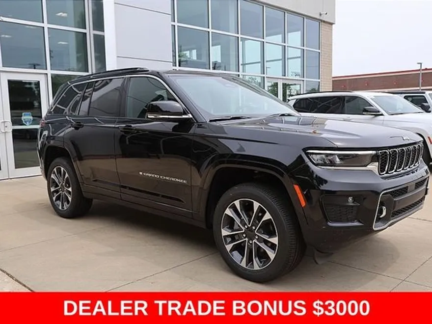 2025 Jeep Grand Cherokee Overland photo 1