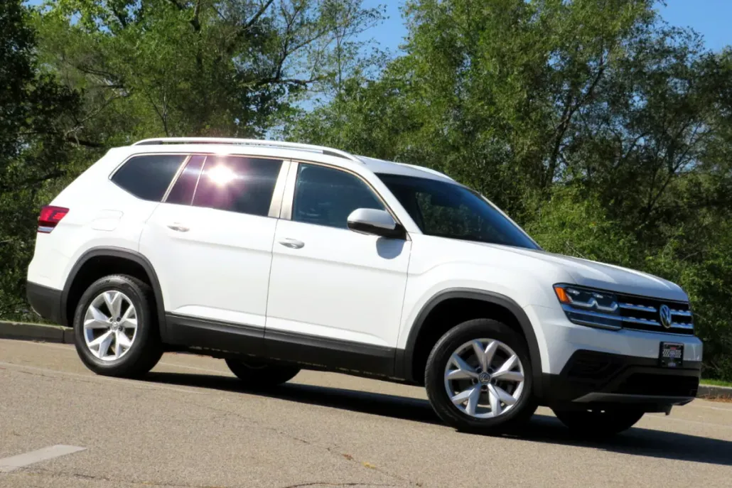 2019 Volkswagen Atlas V6 S photo 1