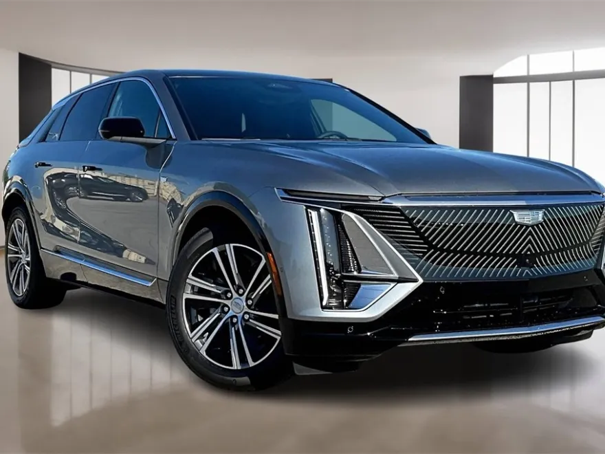 2025 Cadillac Lyriq Luxury photo 1