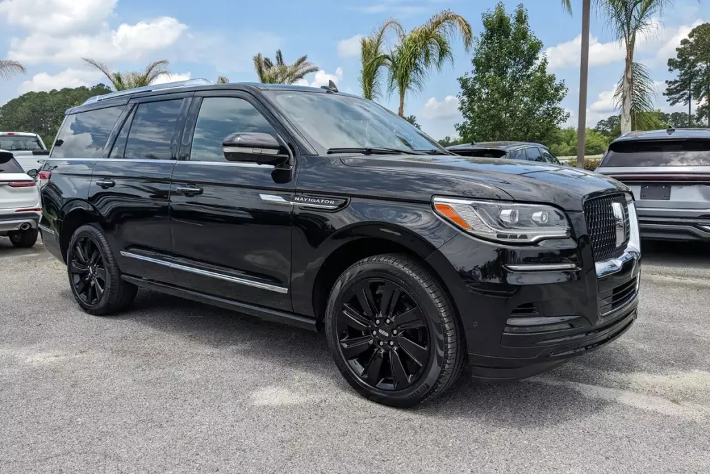 2024 Lincoln Navigator Reserve photo 1