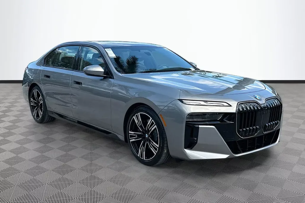 2025 Bmw 740i photo 1