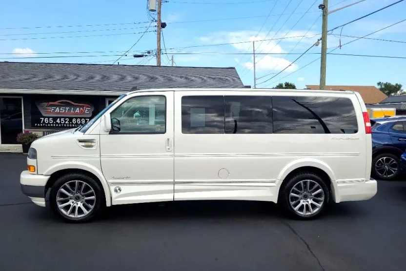 2019 Gmc Savana Cargo 2500 photo 1