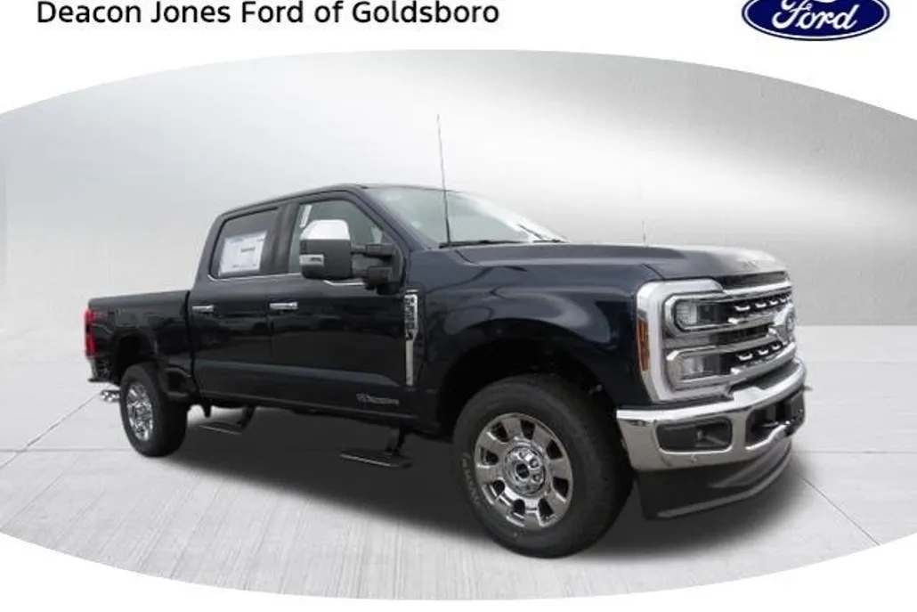 2025 Ford F-350 Lariat photo 1