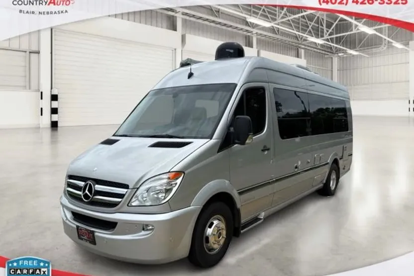 2013 Mercedes Benz Sprinter photo 1