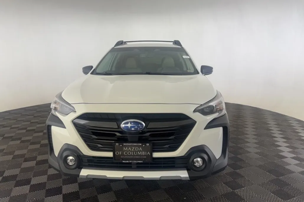2023 Subaru Outback Limited photo 1
